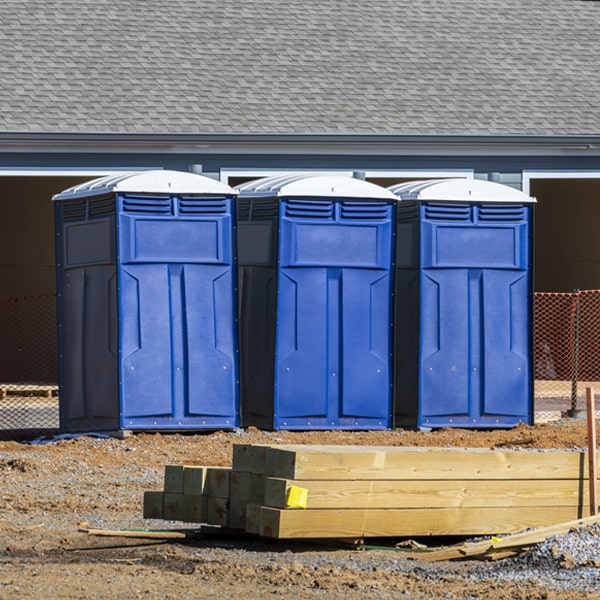 how can i report damages or issues with the porta potties during my rental period in Lewistown MO